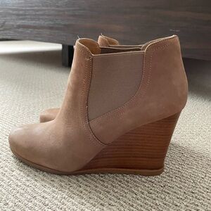 Audrey Brooke wedge booties (W10)